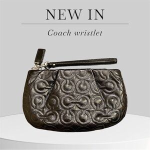 VTG Black COACH Signature Debossed Patent Leather Wristlet H0993 - 43229 - Y2K